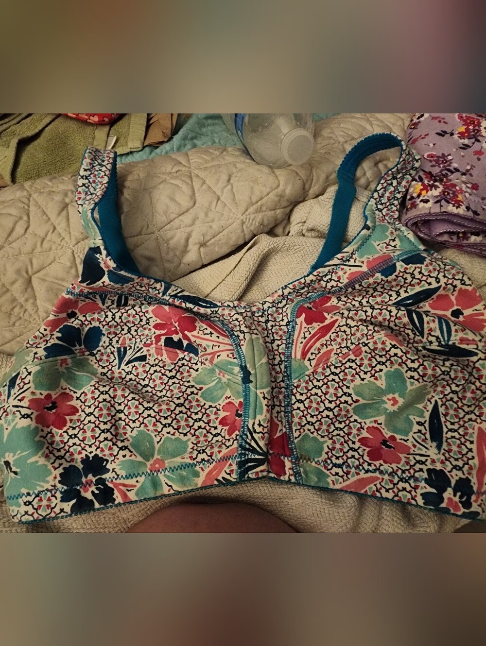 Front-Closure Wireless Floral Bra in Teal and Coral
